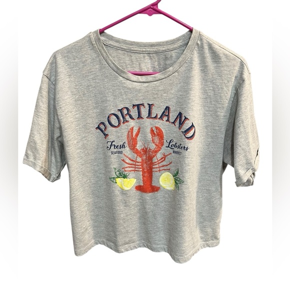 Organic Collective Tops - Portland Fresh Lobster Gray Cropped T-shirt - Large